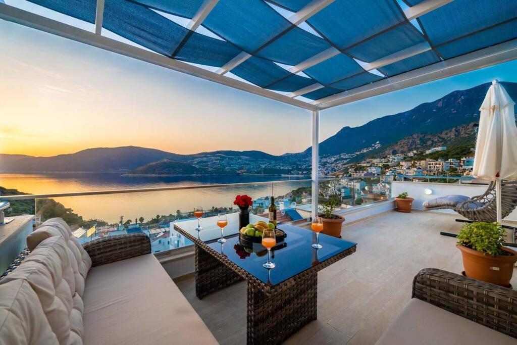 Villa Angel - Harika Manzara Каш Екстериор снимка